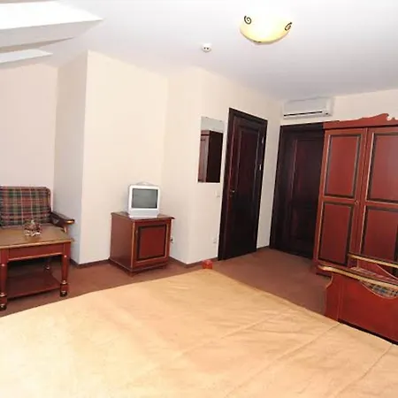 Lotus Паланга